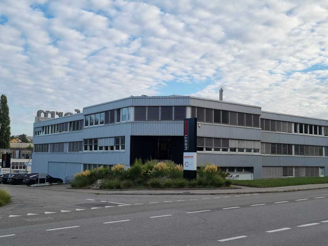 480m² industrial object, photo 1 of 8