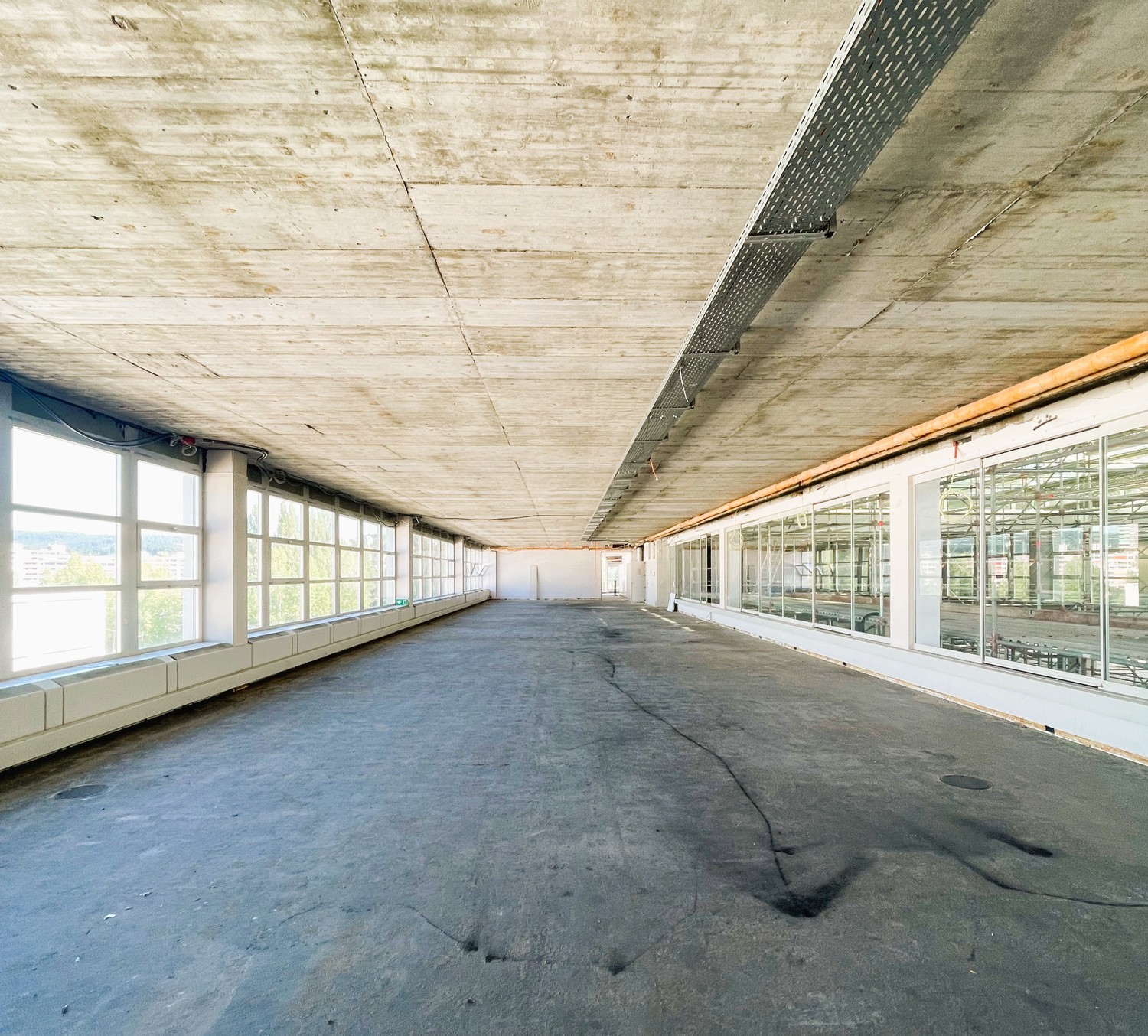 300m² office, photo 6 of 7