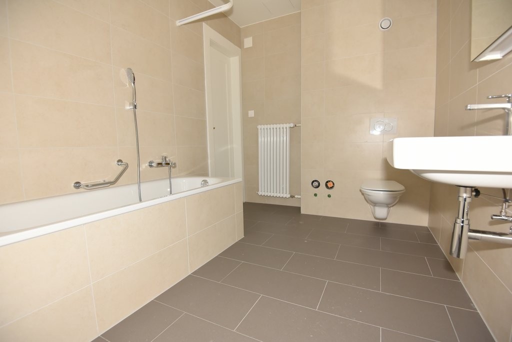 6 rooms apartment (5)