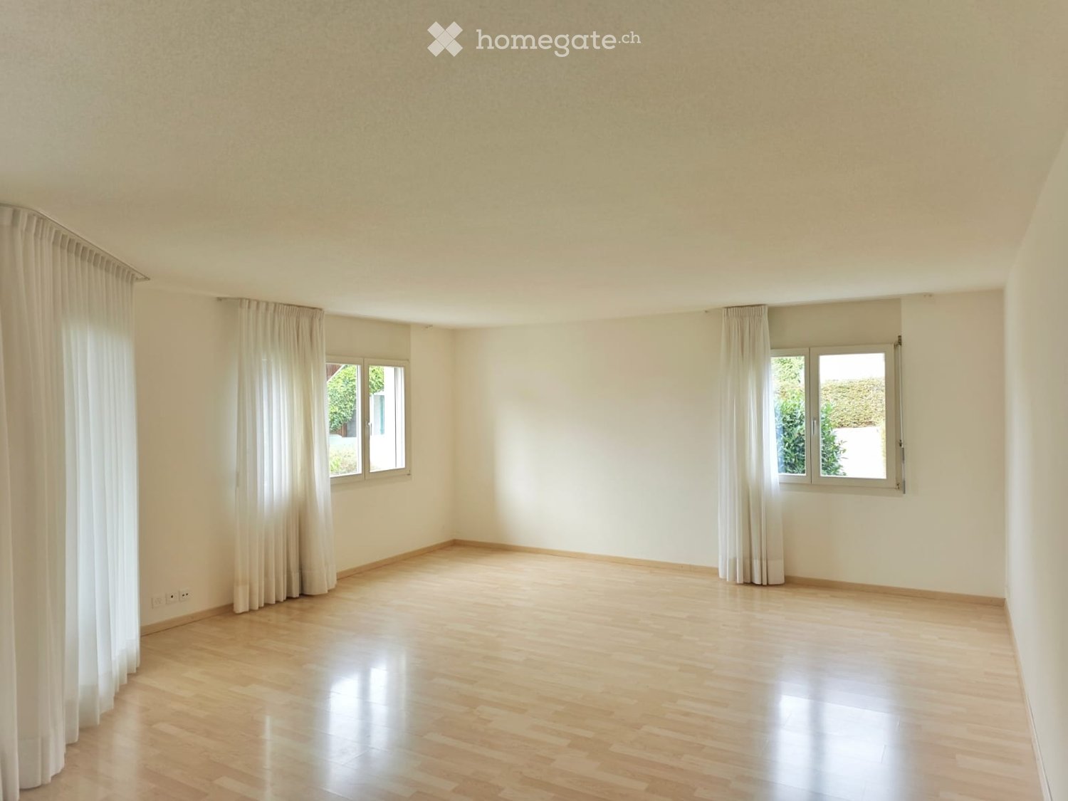 5 rooms apartment