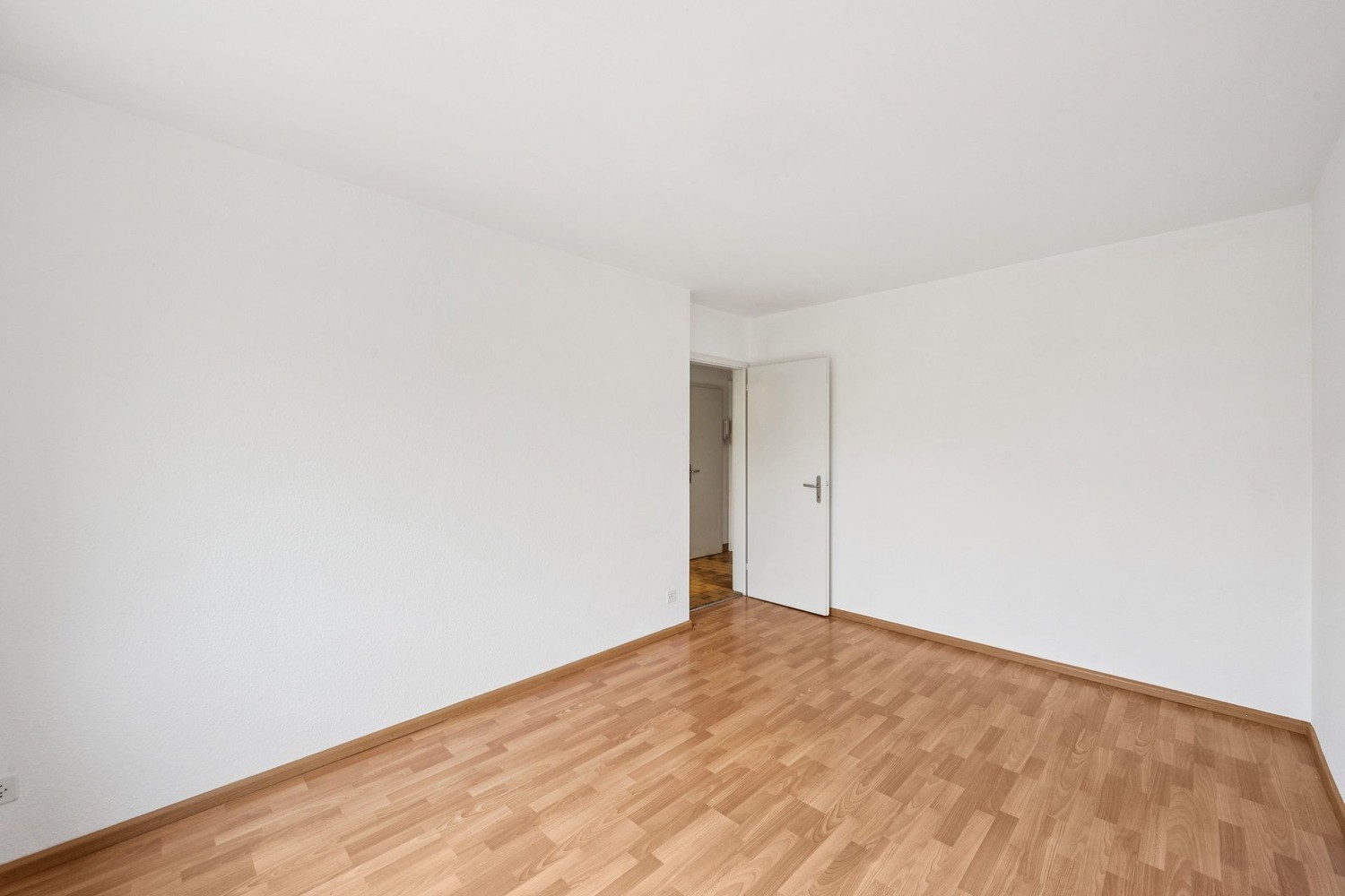 2 rooms apartment, photo 2 of 8
