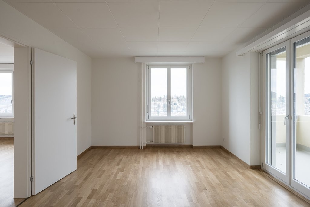 5 rooms apartment