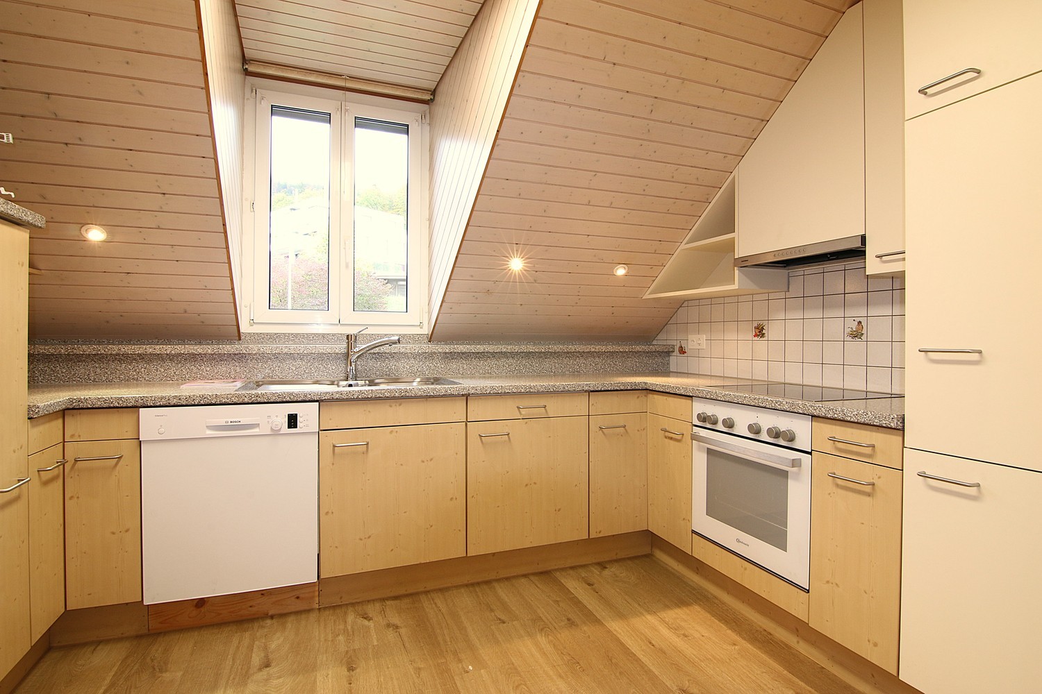 4 rooms roof flat, photo 1 of 10