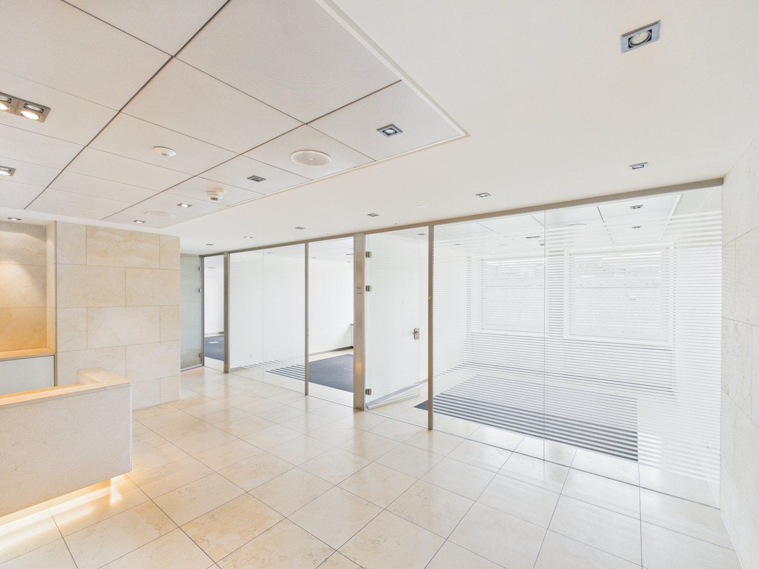 665m² office, photo 6 of 10
