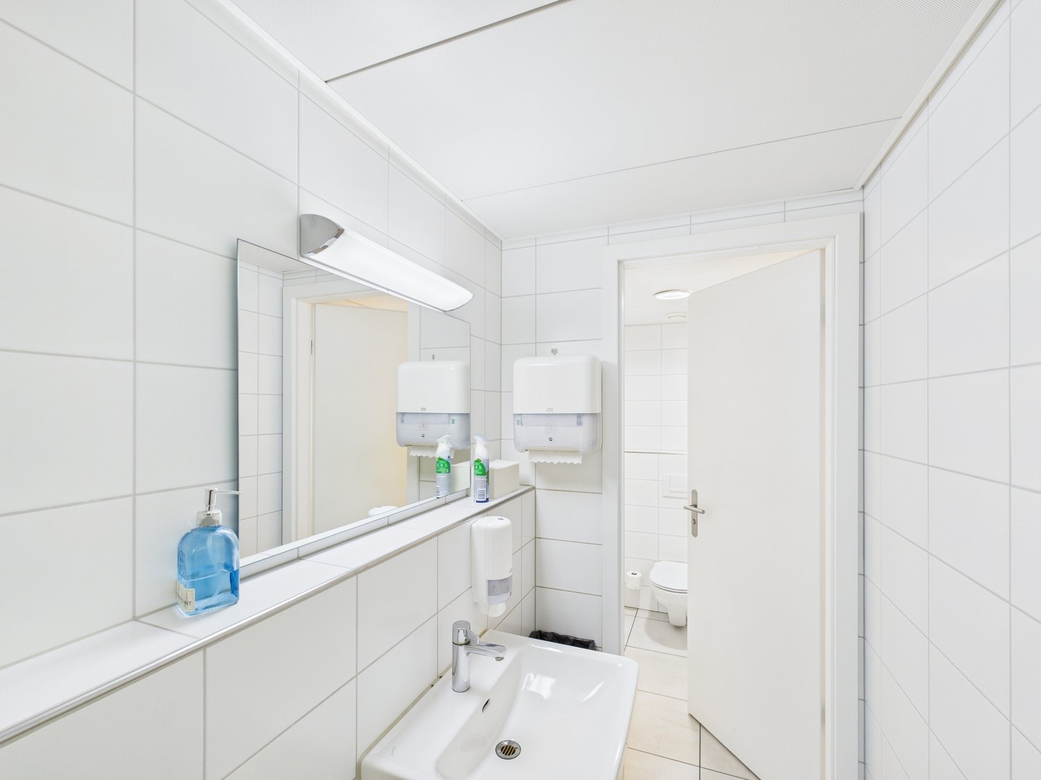 665m² office, photo 9 of 10