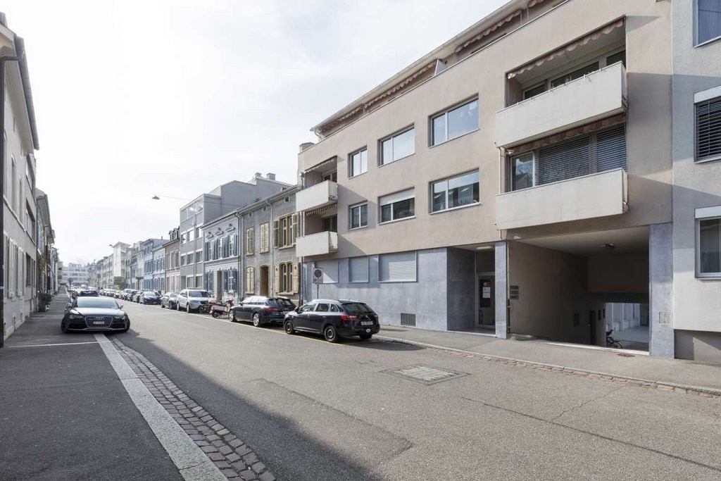 184m² office, photo 1 of 6