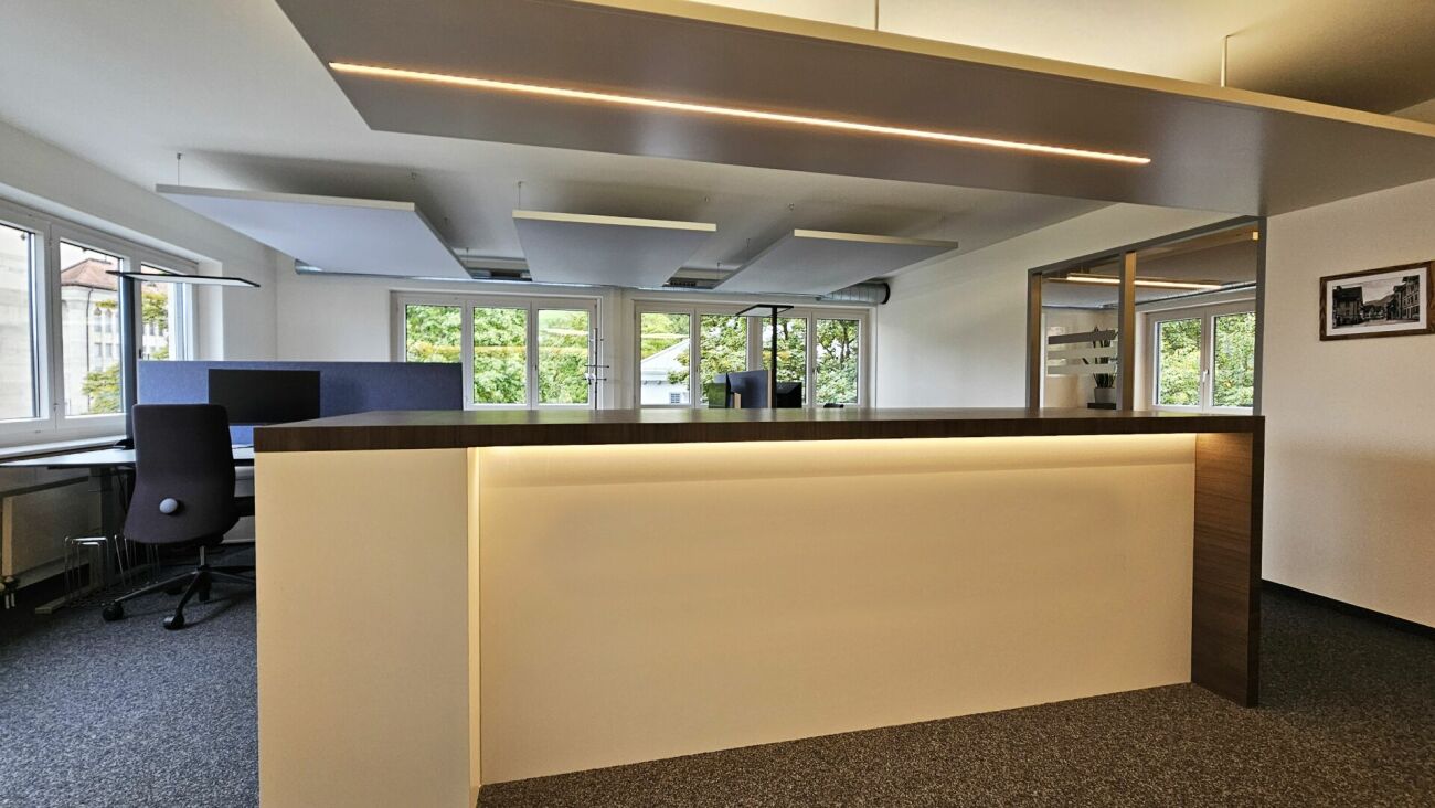 190m² office