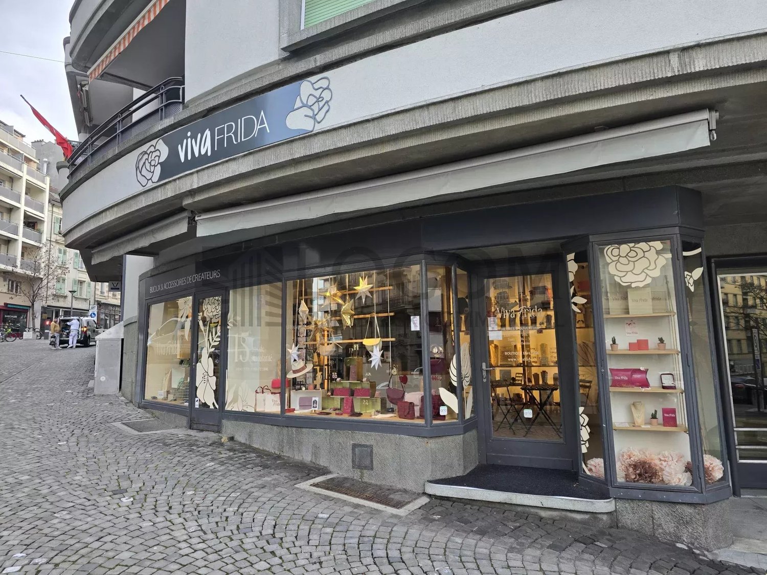 Shop, photo 2 of 10
