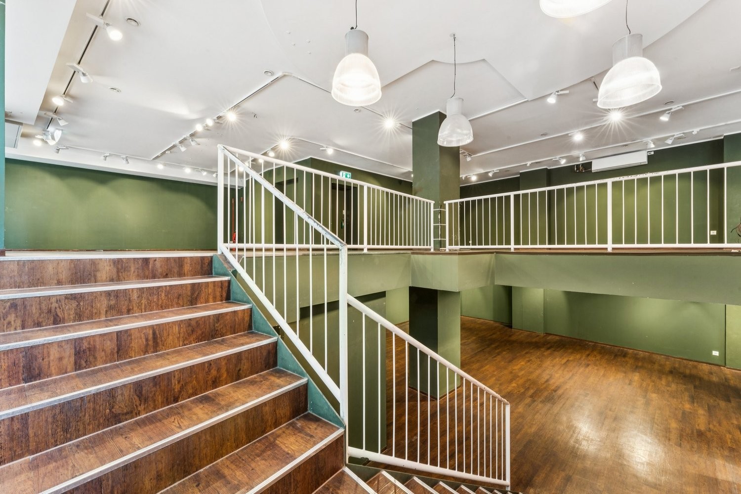 281m² shop, photo 8 of 8