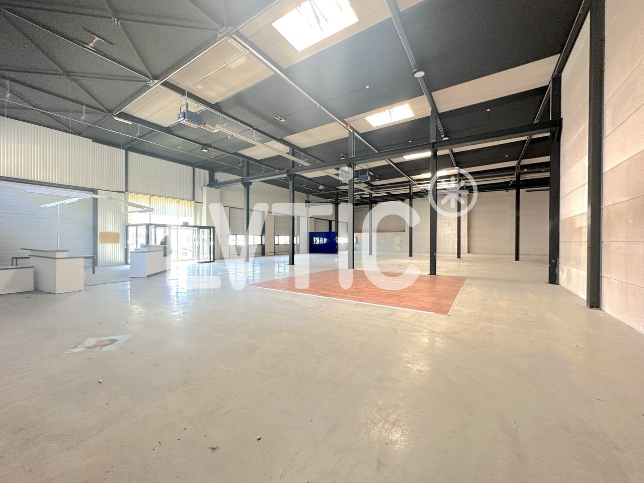 1010m² storage room, photo 5 of 6