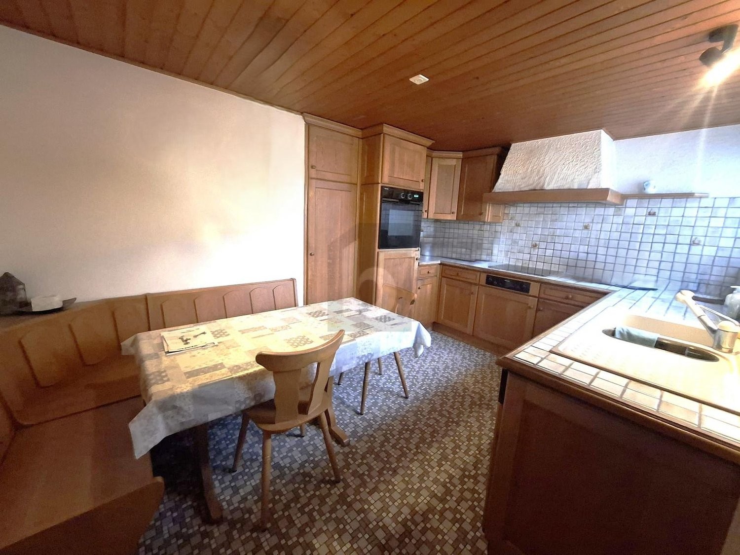 5 rooms single house