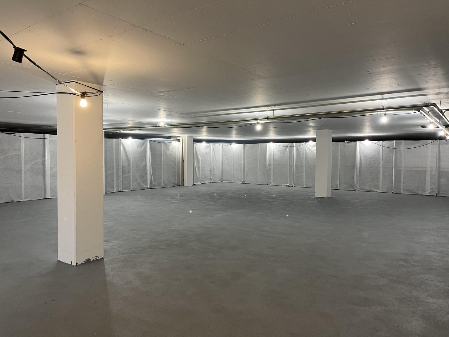 100m² storage room, photo 6 of 7