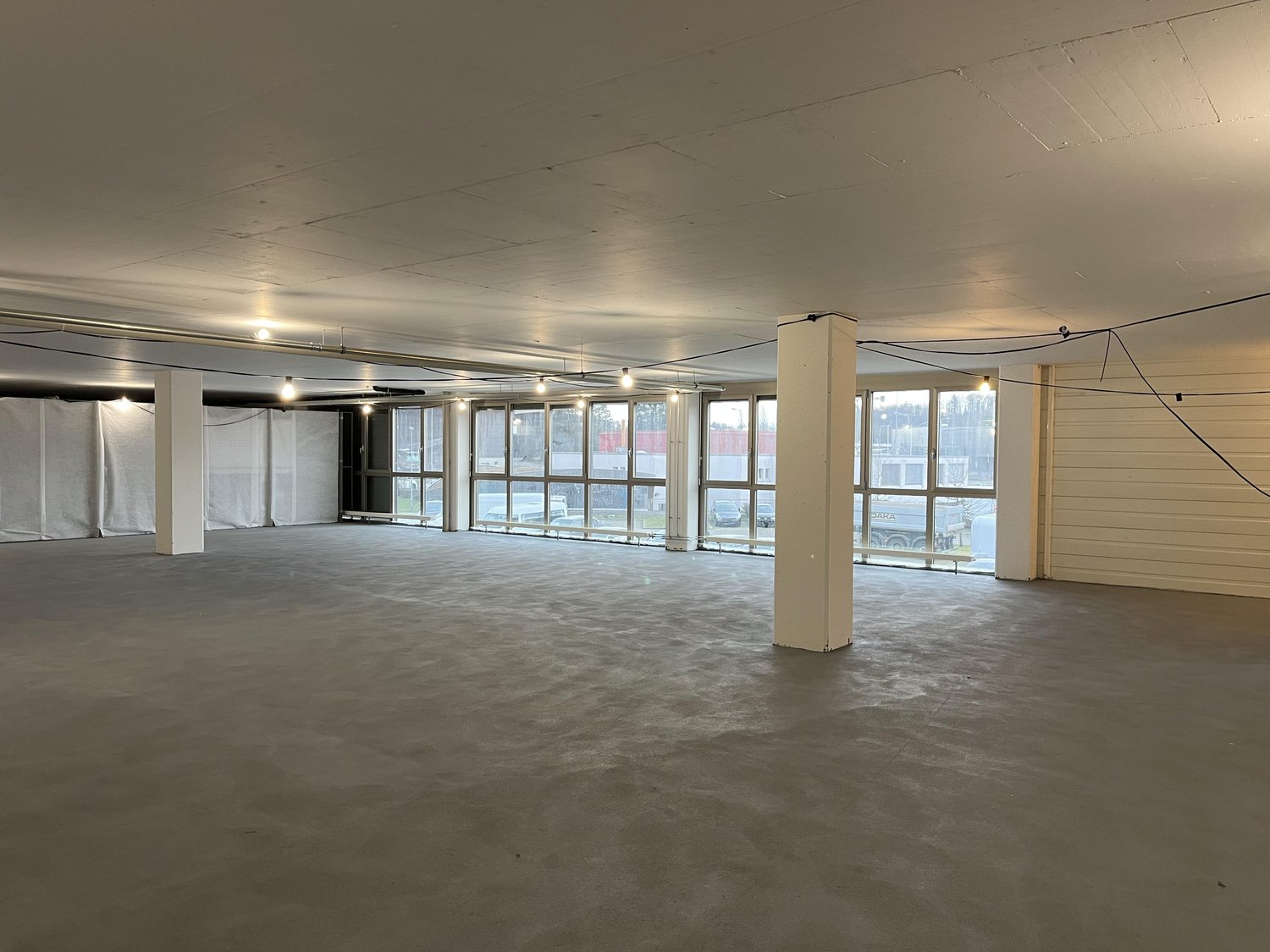 100m² storage room, photo 5 of 7