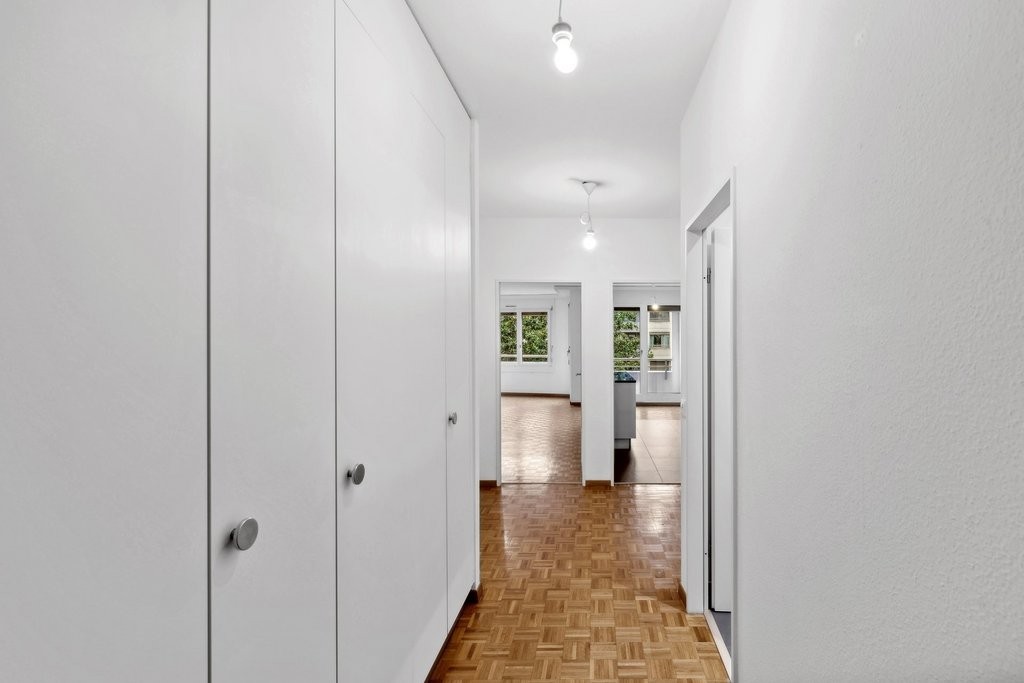 6 rooms apartment, photo 3 of 5
