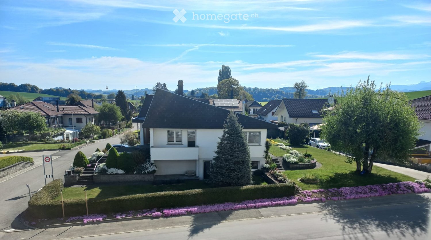 Casa unifamiliare di 7 ½ locali, foto 2 di 5