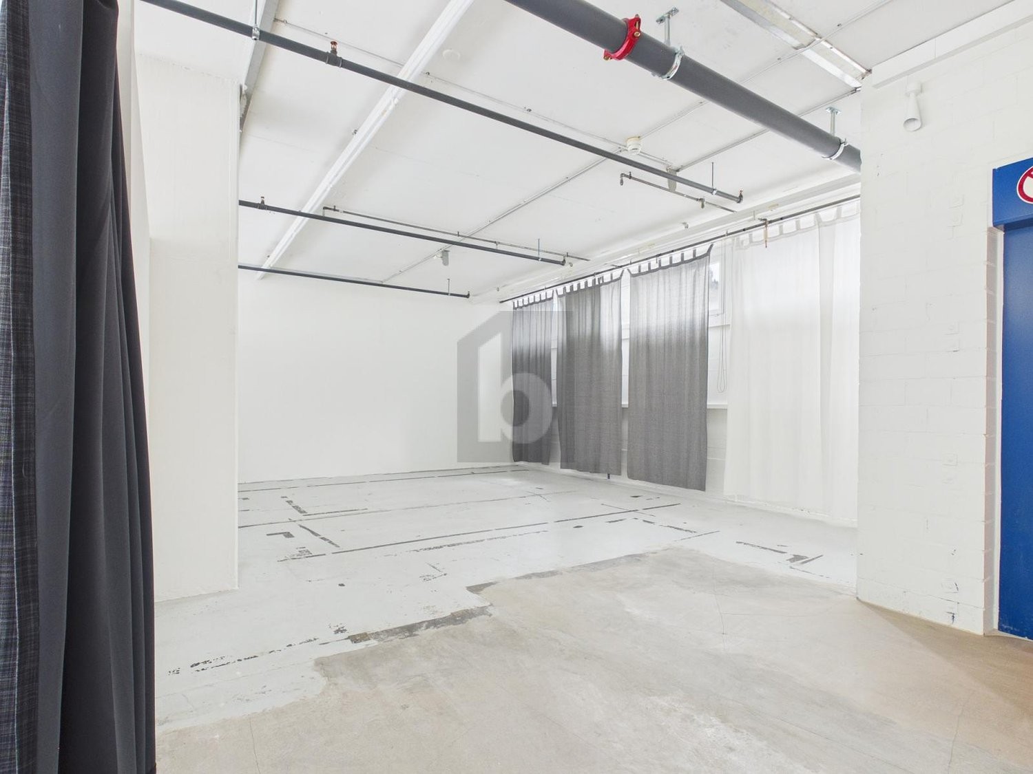 605m² industrial object, photo 4 of 4