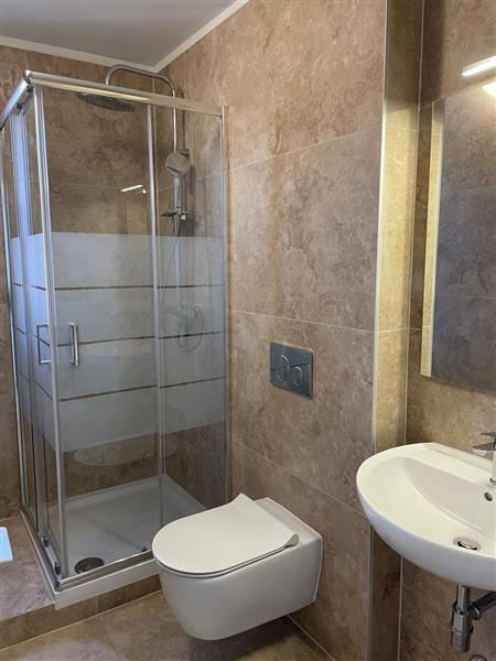 6-Zimmer-Dachwohnung, Foto 4 von 5