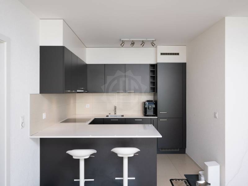 5 rooms apartment