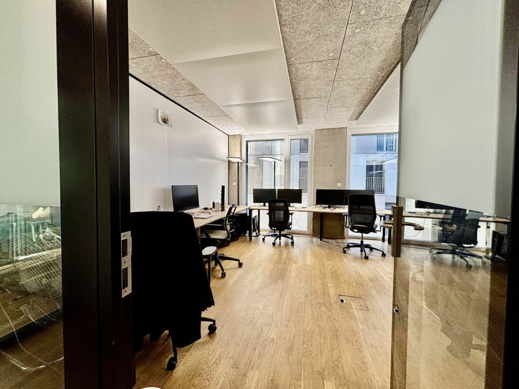 360m² office, photo 4 of 10