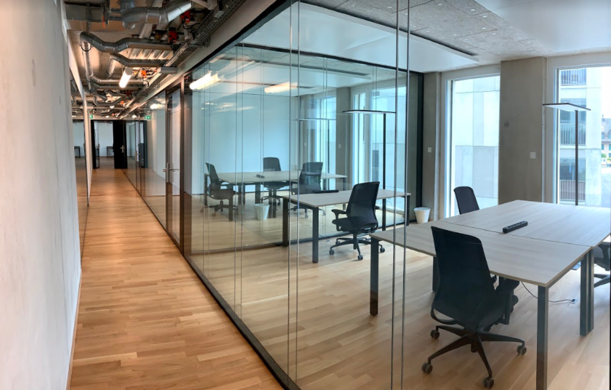360m² office, photo 1 of 10