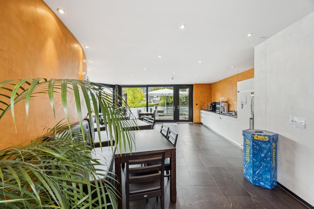 532m² bureau