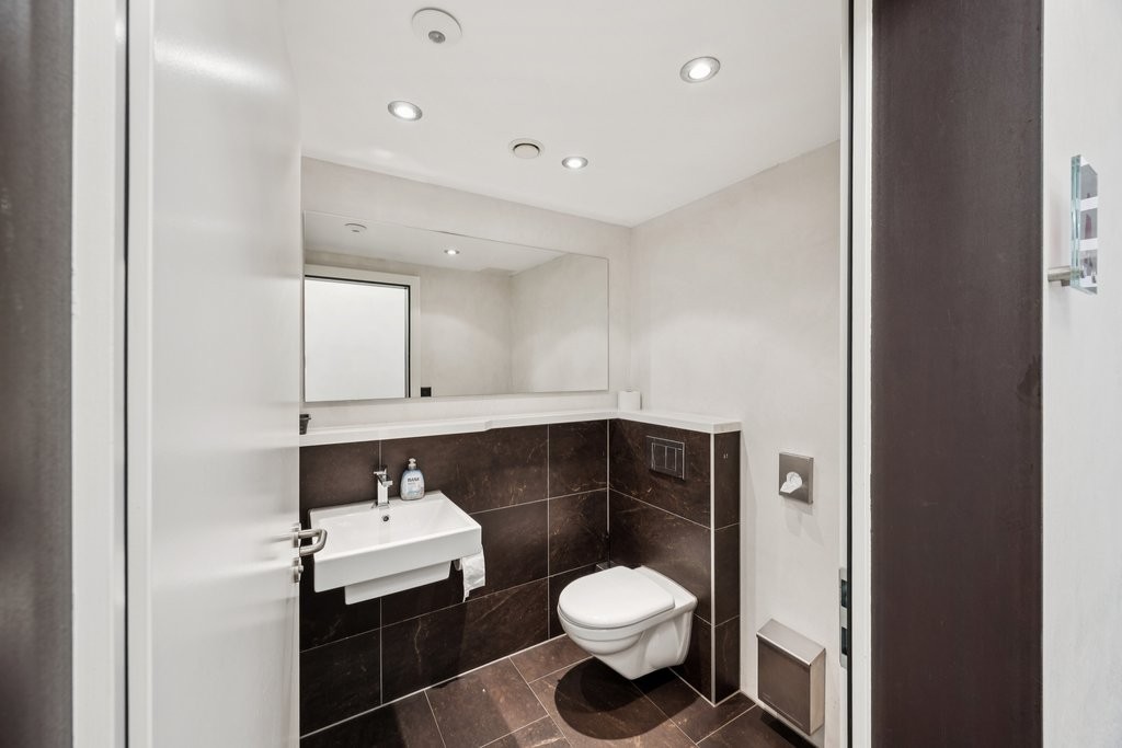 532m² bureau