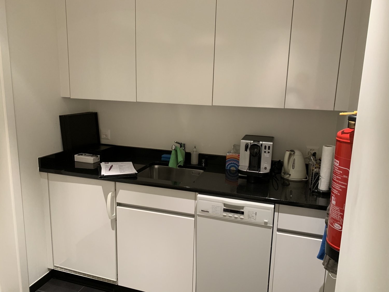 Office, photo 7 of 8