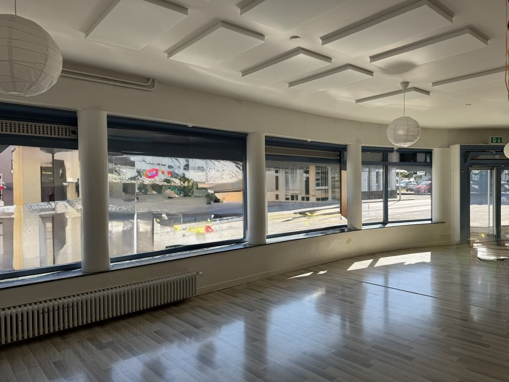 100m² commercial, photo 4 of 7