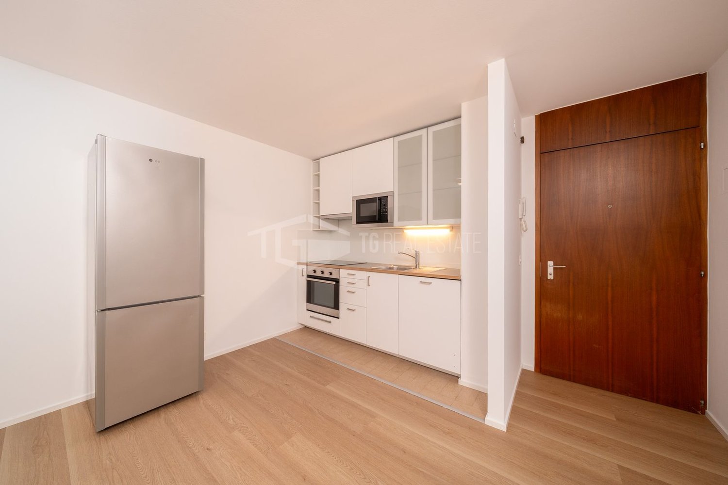 2 rooms apartment, photo 6 of 10