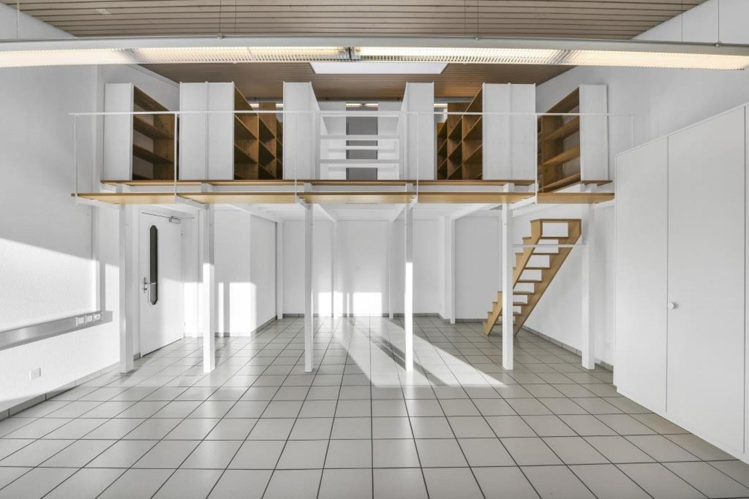 258m² office, photo 7 of 10