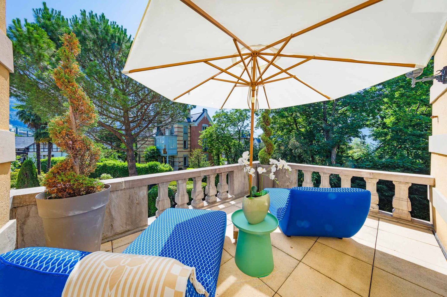 10 rooms villa