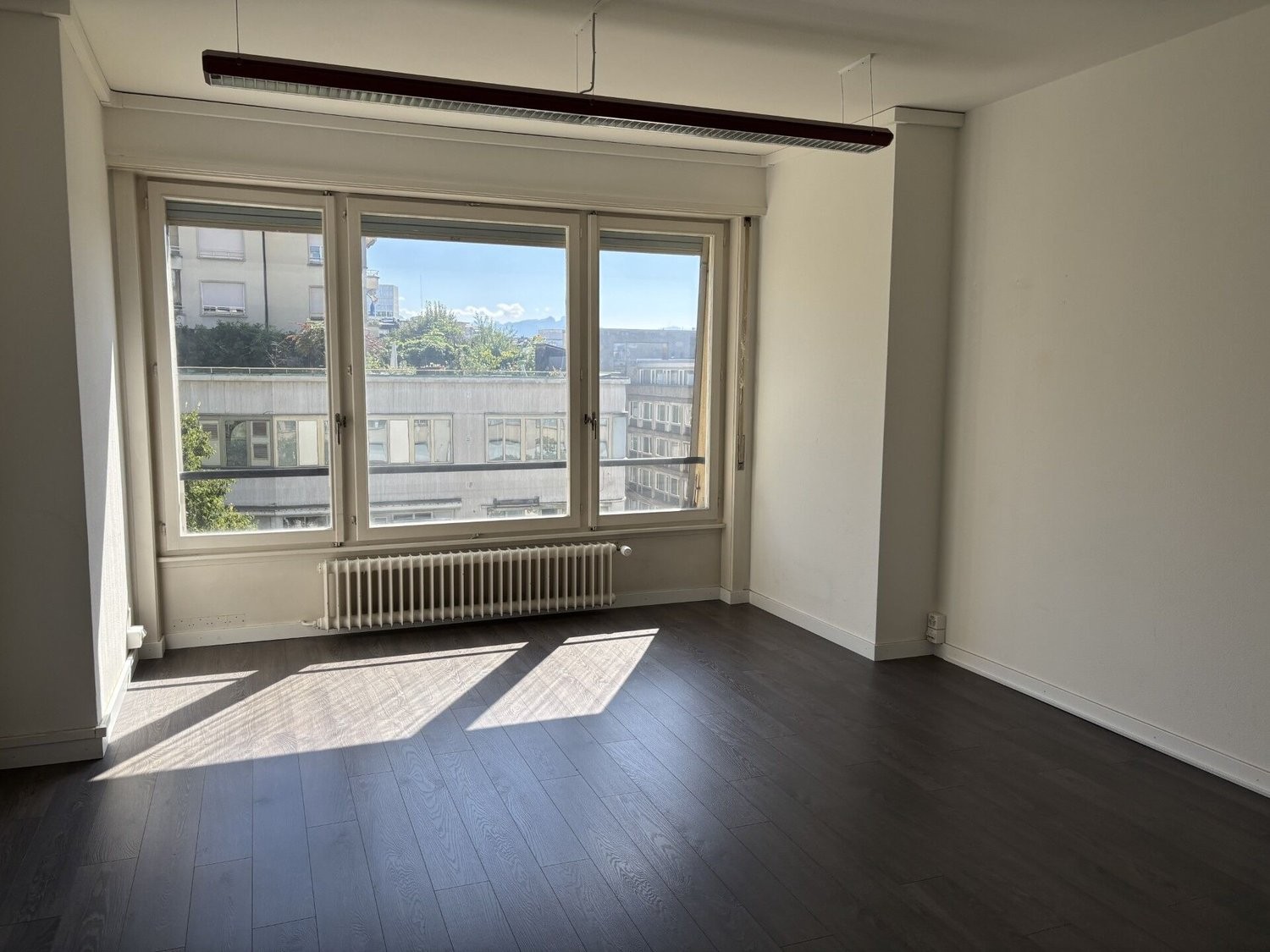 175m² office, photo 2 of 6