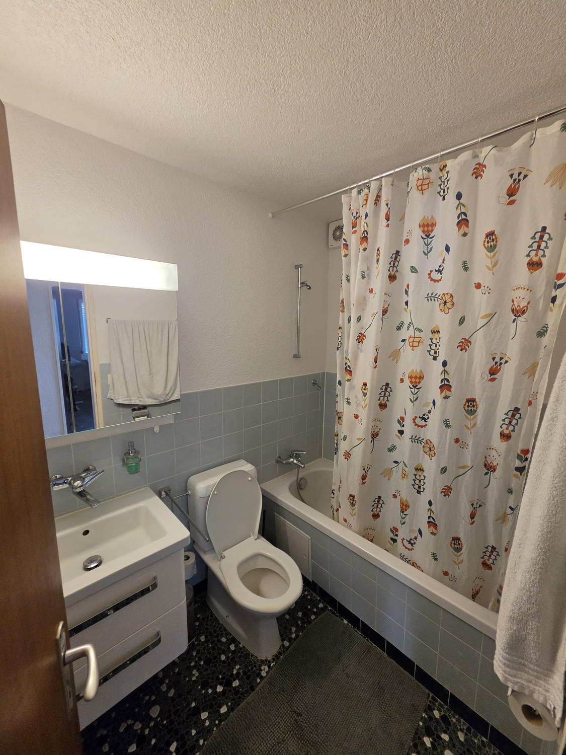 Room in a shared flat, photo 1 of 4