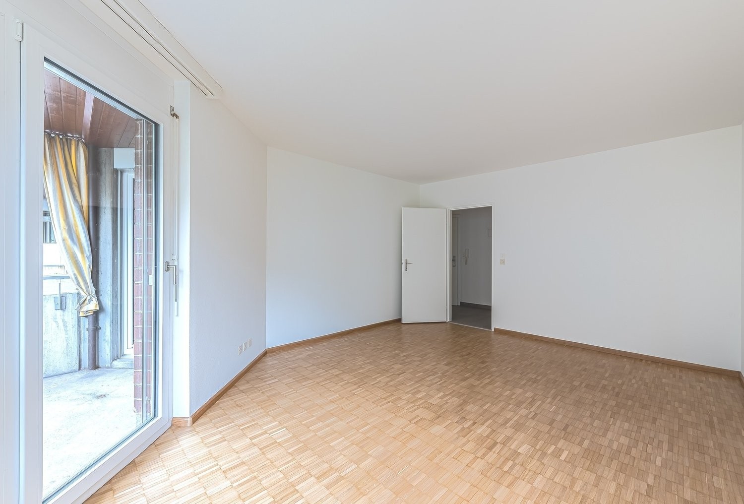 2 rooms apartment, photo 2 of 7