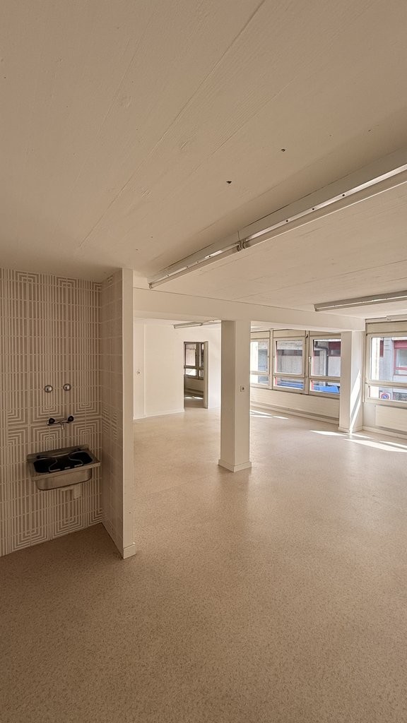 101m² commercial, photo 6 of 9