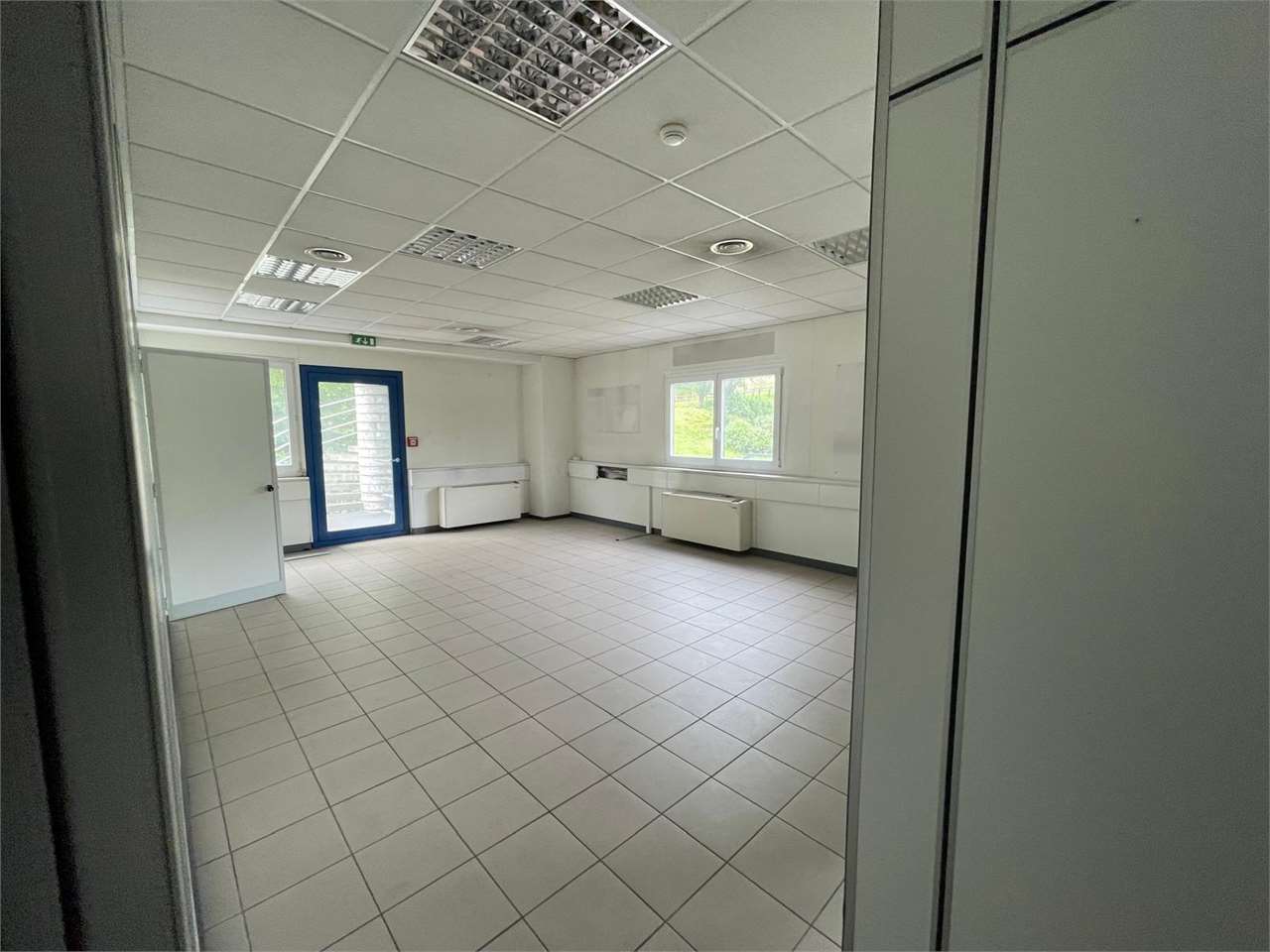 Office, photo 4 of 9