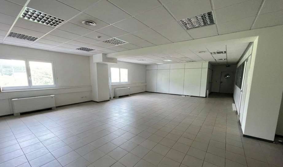 Office, photo 1 of 9