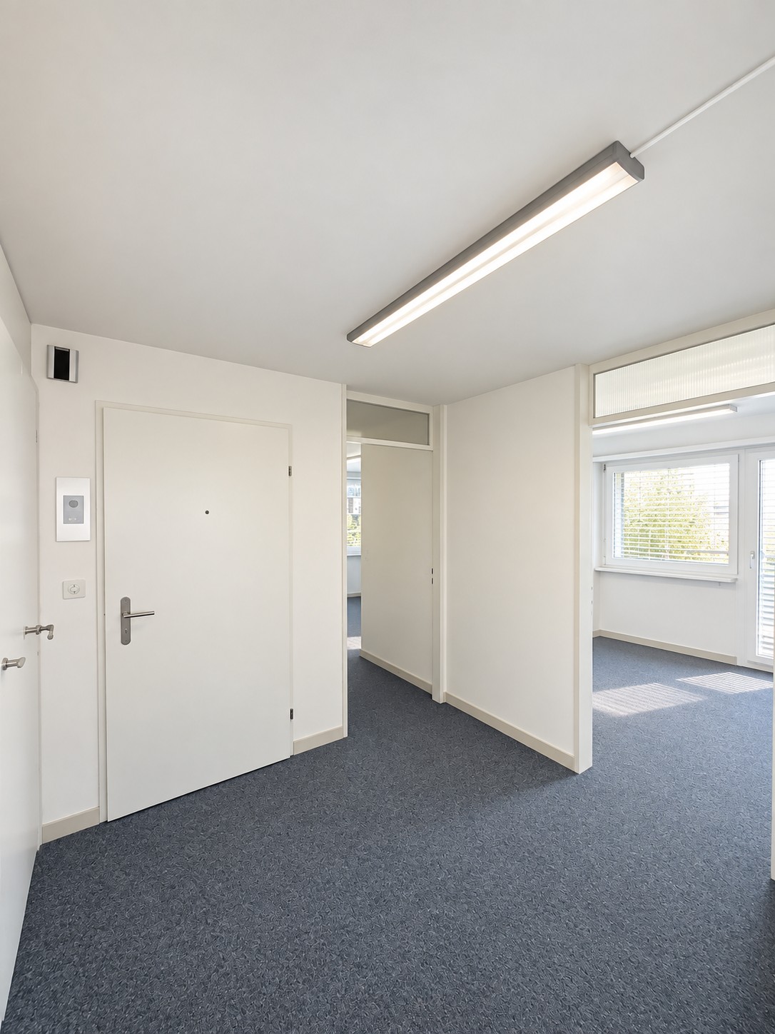 914m² commercial