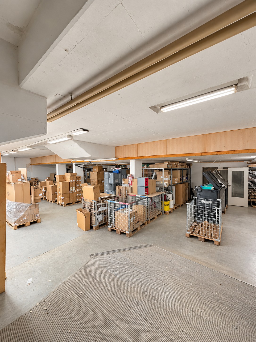 914m² commercial
