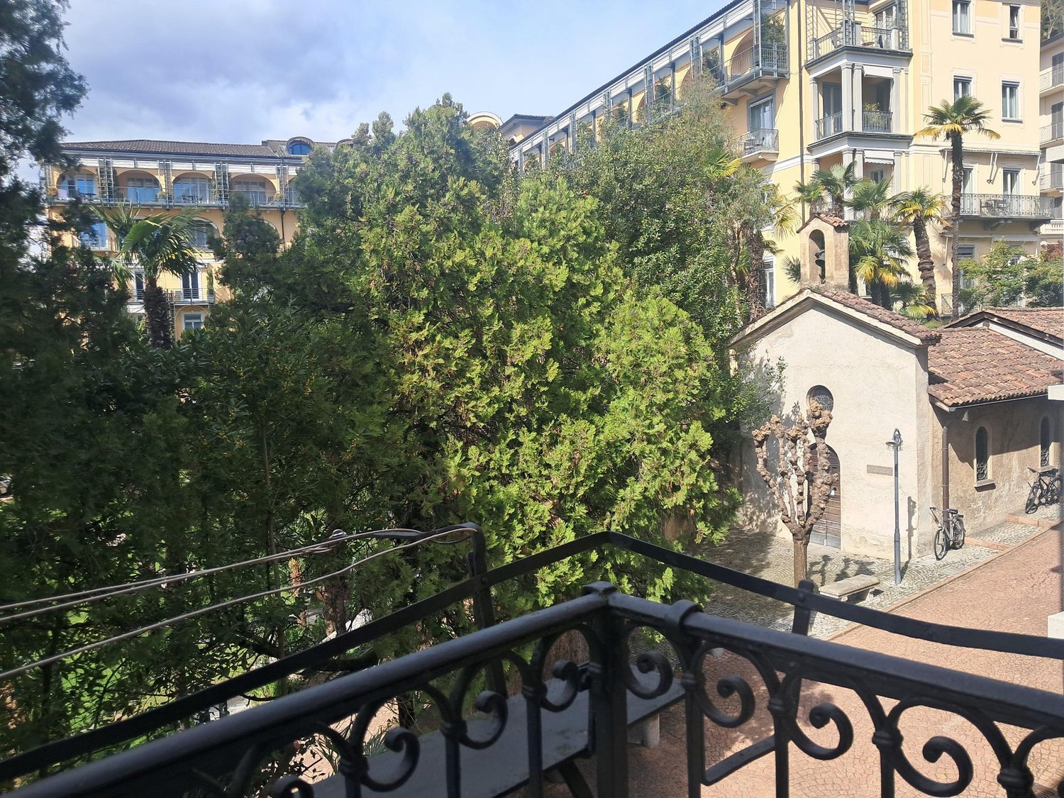 2 ½ rooms furnished flat