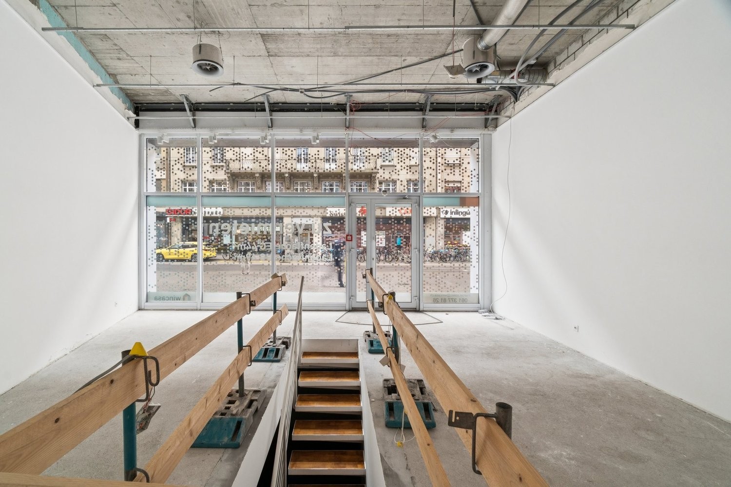 91m² commercial, photo 2 of 7