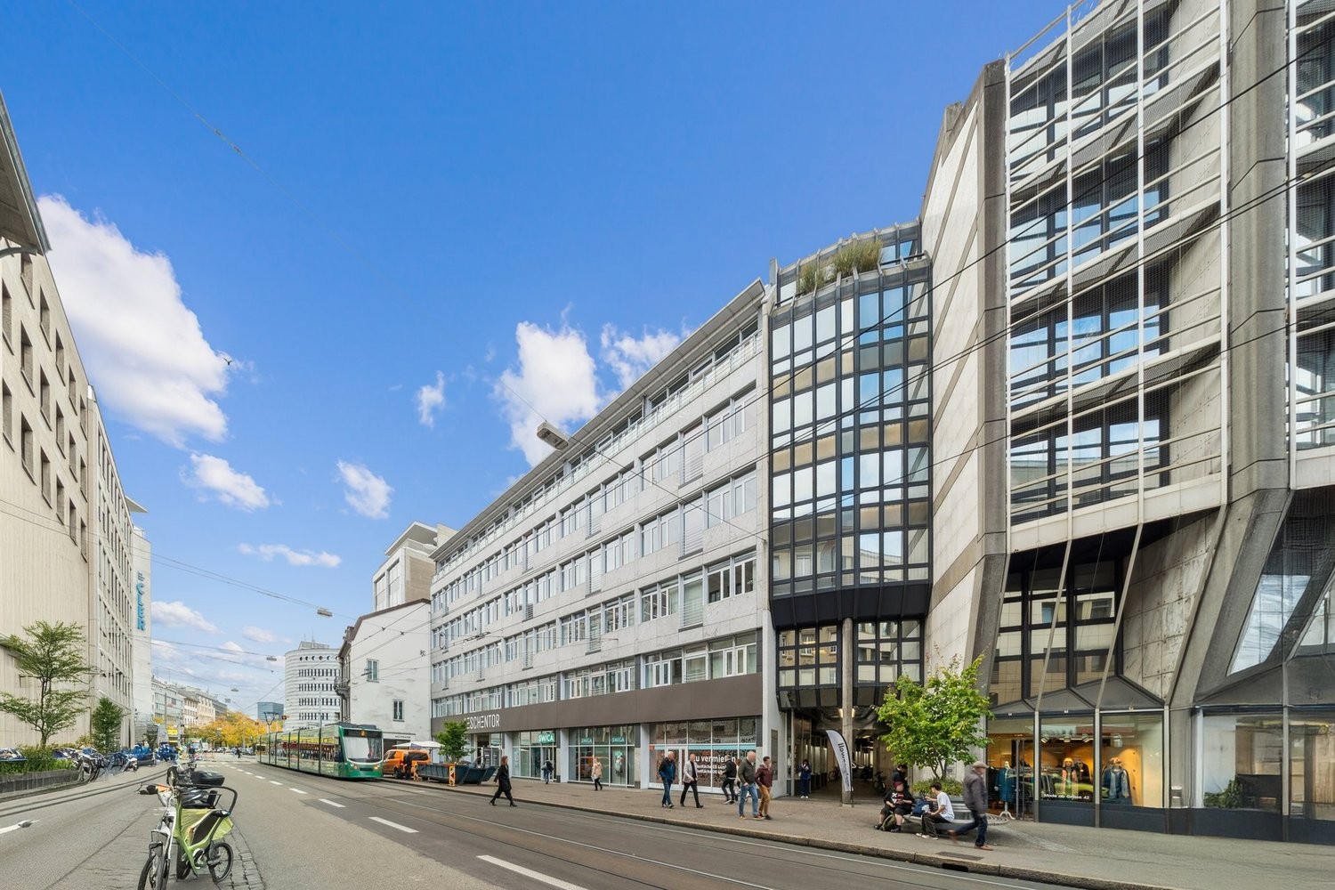 91m² commercial, photo 1 of 7