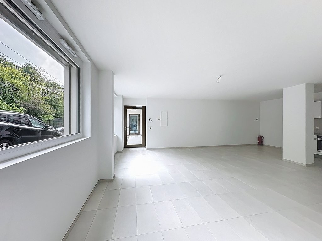 54m² shop, photo 6 of 9