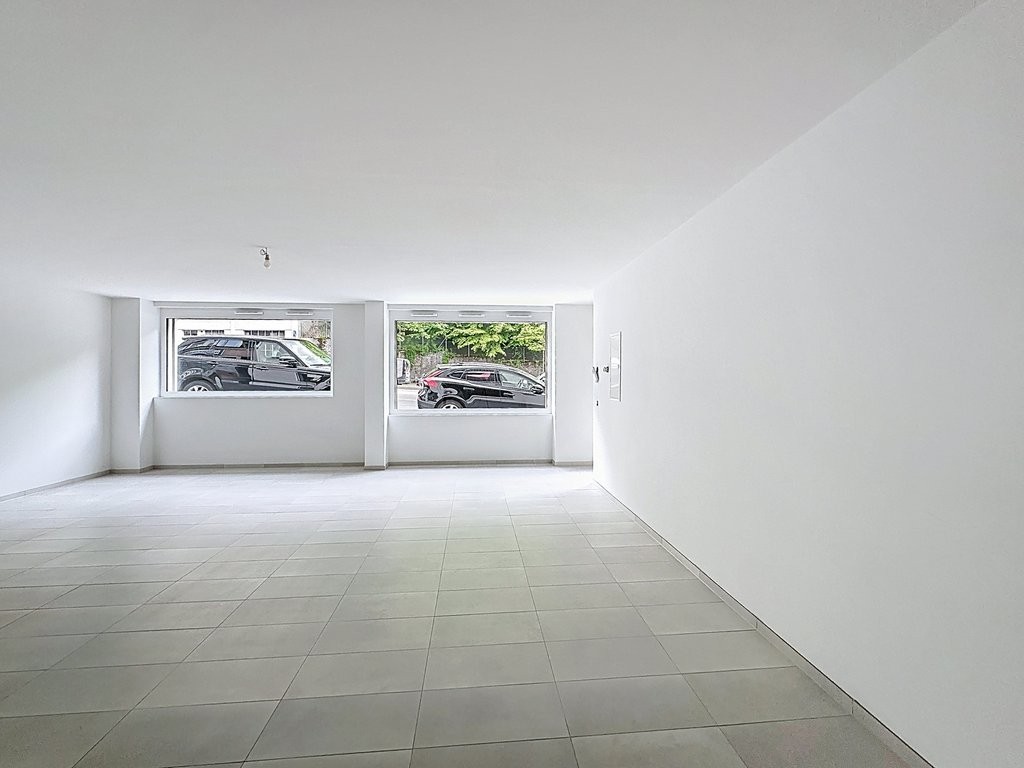 54m² shop, photo 4 of 9
