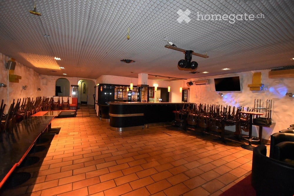 145m² commercial, photo 2 of 6