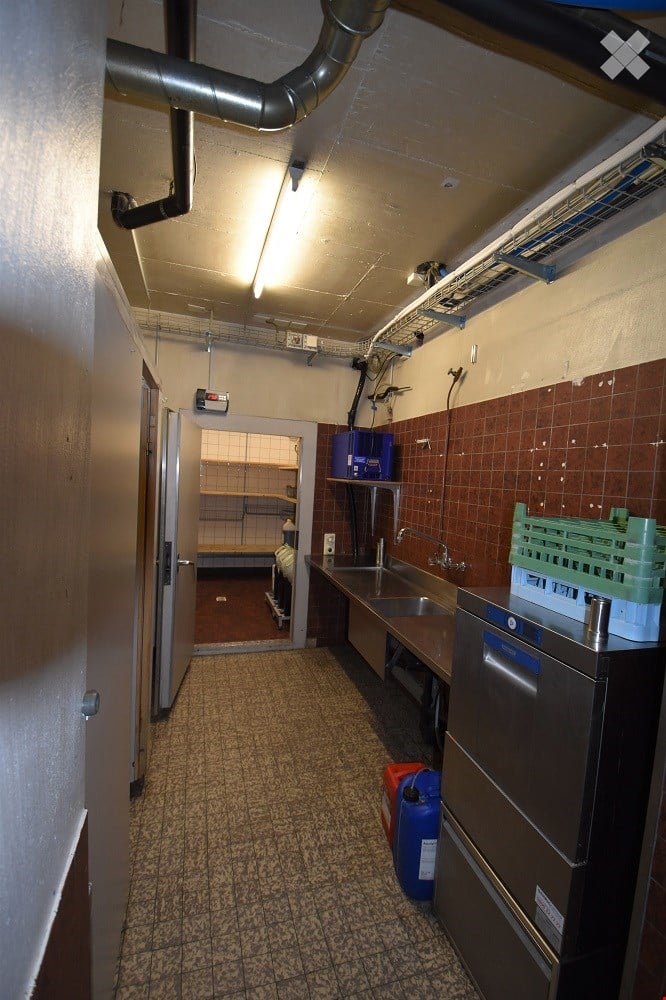 145m² commercial, photo 6 of 6