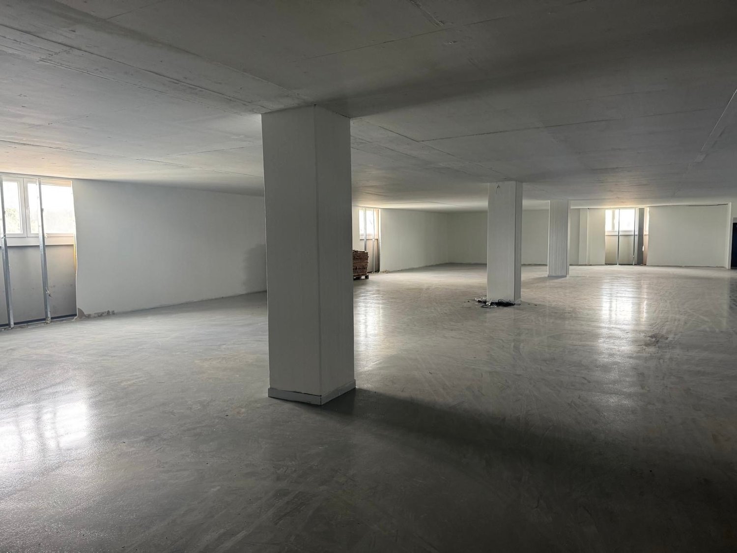 3000m² oggetto industriale, foto 4 di 4
