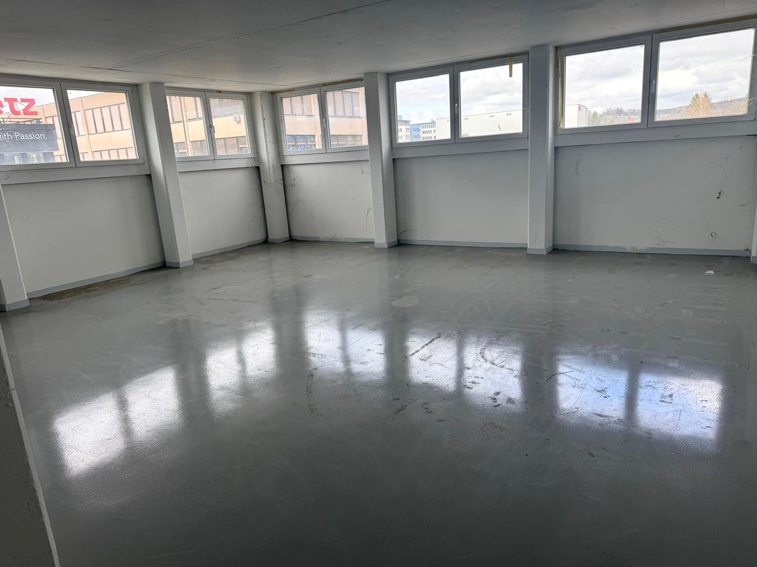 3000m² oggetto industriale, foto 3 di 4