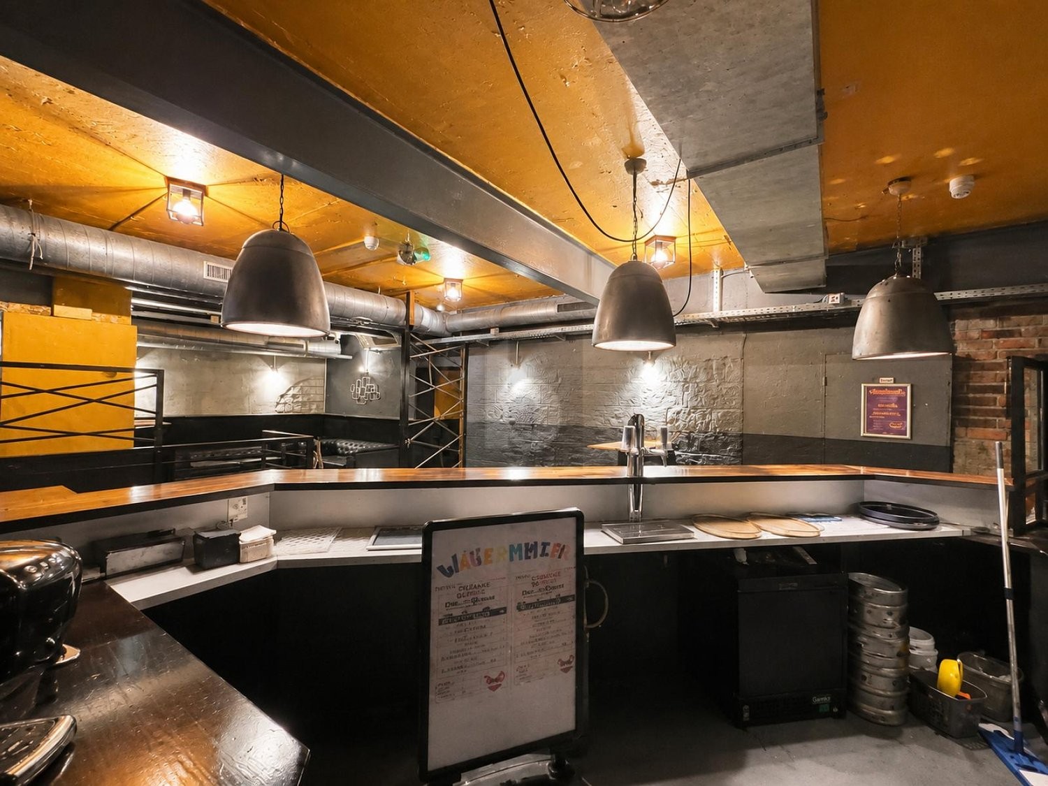 180m² restaurant, photo 4 of 4