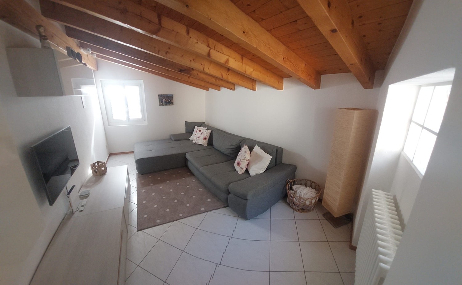 5 rooms apartment, photo 1 of 7